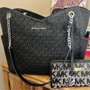 Michael Kors tote and wallet